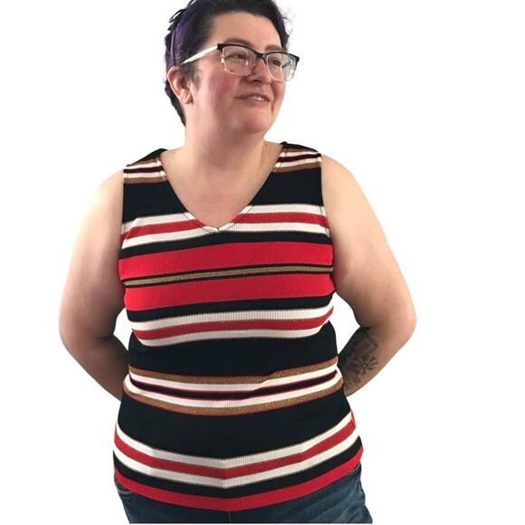 Avon Fashions Large Sleeveless Tank, White Black Red Gold Tank Top, 70s Tank Top - Picture 6 of 10